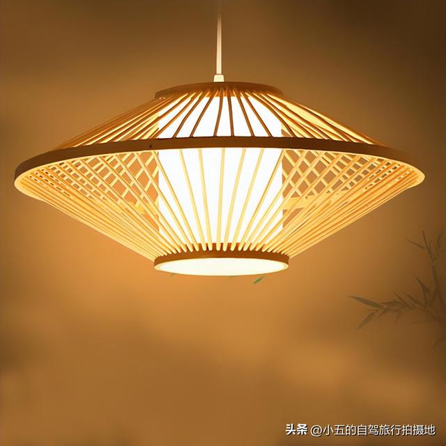 徽州古城2025终极攻略曝光！鱼灯展+非遗狂欢+暗黑美食