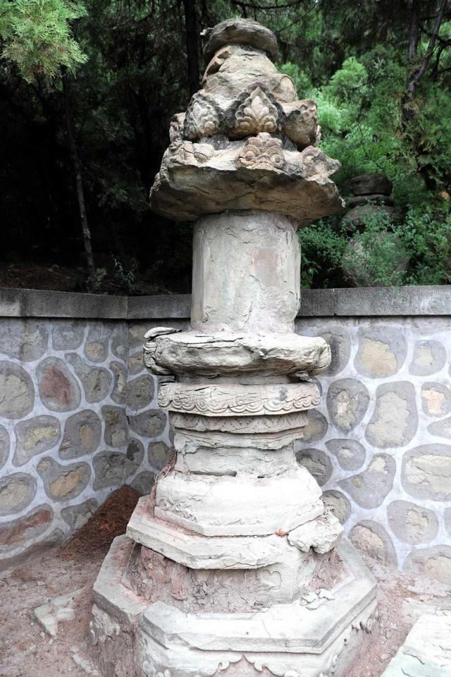 卦山天宁寺塔林——交城