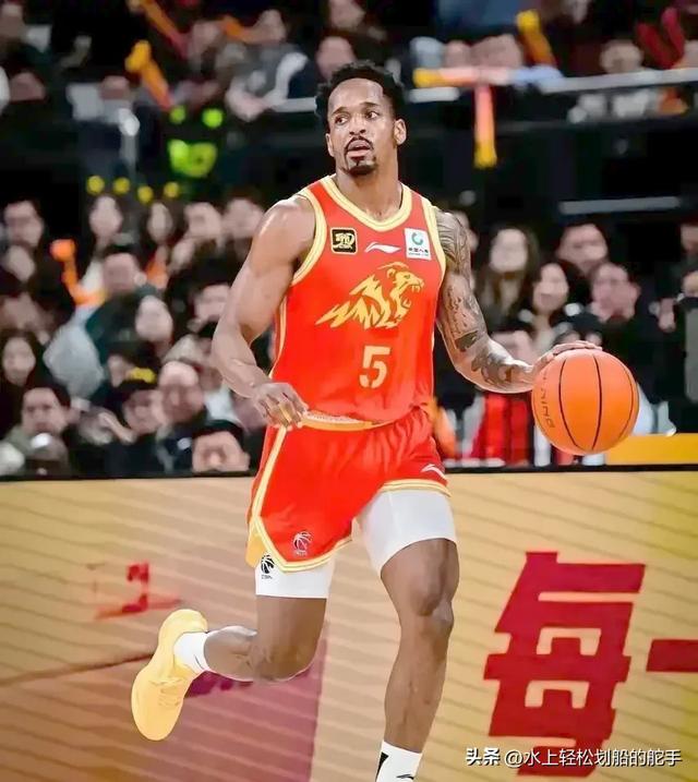 广厦功臣拒续约，CBA再掀风云！广东或成最大赢家？