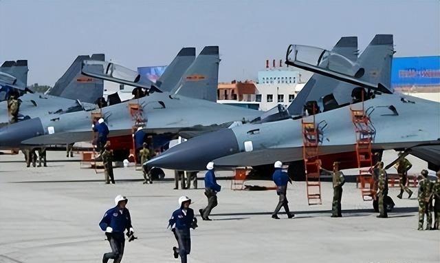 攻不了也守不住！中国空军在西藏上空，被印度空军足足欺负了40年