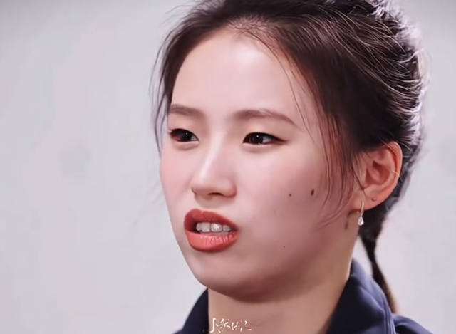 央视专访，彻底揭开陈芋汐的真实处境，原来她和樊振东同病相怜