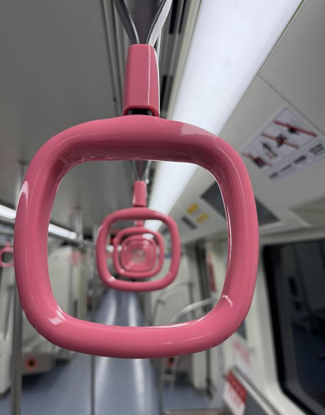 五一去了趟成都，不吹牛的说：成都的地铁就是全国顶尖的存在