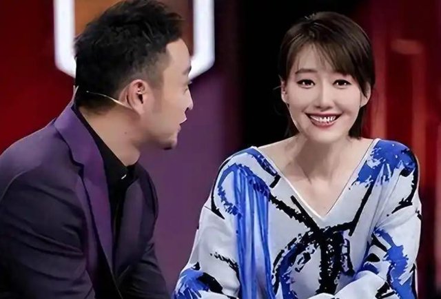 讨好大佬陪睡上位？遭央视“开除”？曾是央视女主持谣言有多离谱