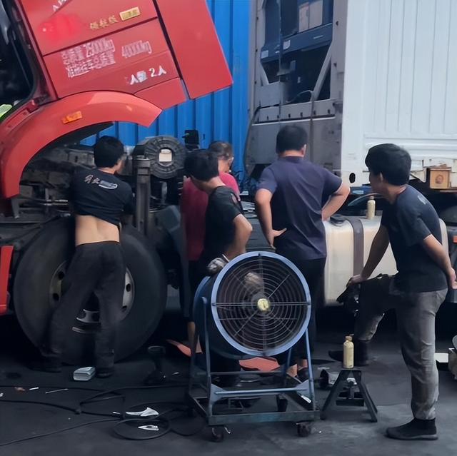 货车司机花7000块修车后续：总部已介入，老板登门道歉，网友炸锅