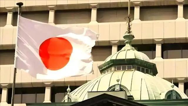 中美日上半年GDP差距断崖，美国15万亿，日本2.11万亿，中国呢