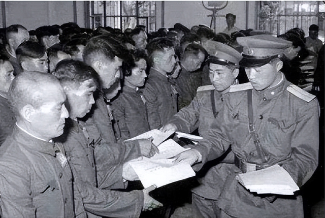 解放后，功德林关了8个黄埔一期生，最终7人特赦，唯有1人被枪决