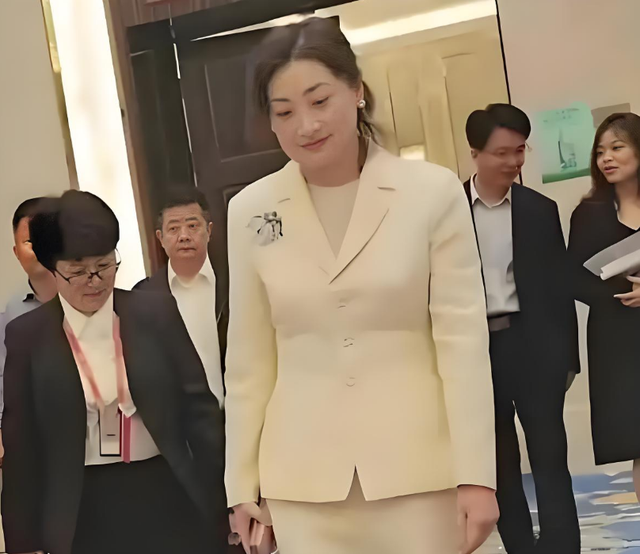 宗馥莉输了！香港高等法院维持原判，宗庆后给下属的密令曝光！
