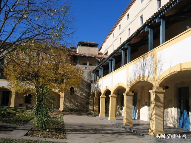 为何我们眷恋家乡又向往远方？答案藏在你对“地方”的隐秘情感里