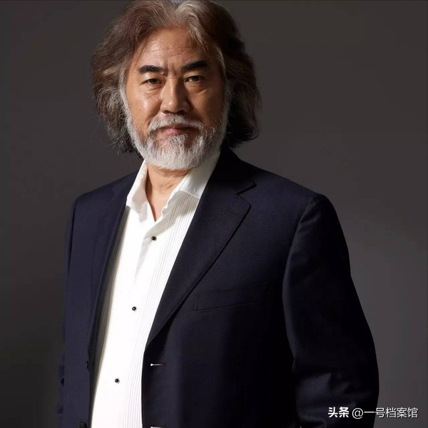 一语成谶！74岁张纪中爷孙恋翻车，年仅一岁的女儿承受“恶意”