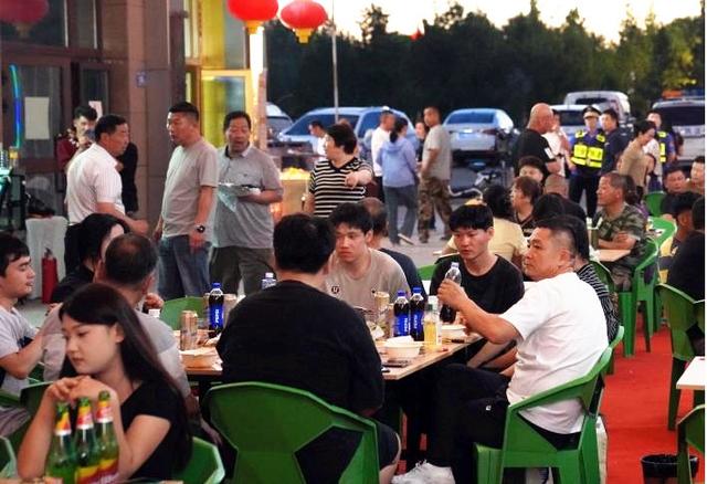 新疆兵团四师：聚焦游客需求 可克达拉让文旅“火”起来