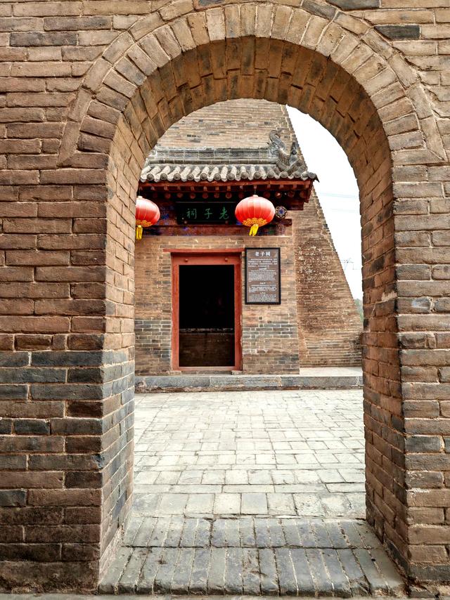 房上建房，院中寻院——夏县堆云洞