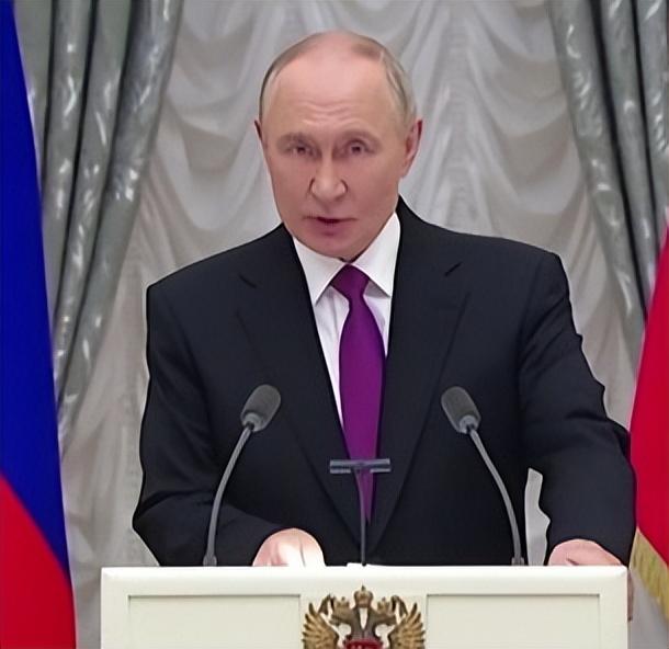 美国没想到，俄罗斯先下手为强	，凌晨不宣而战，炸死8名英美军官