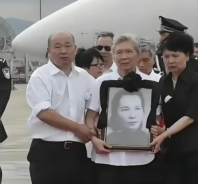 朱枫到牺牲都不知道，她视为己出的继女阿菊，其实是国民党特务