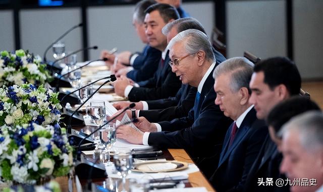 多国首脑即将赶到东京！高市早苗瘪着嘴笑	，全球已收到中国的通知