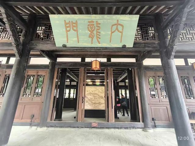 参观游览古代乡试的考场——川北贡院