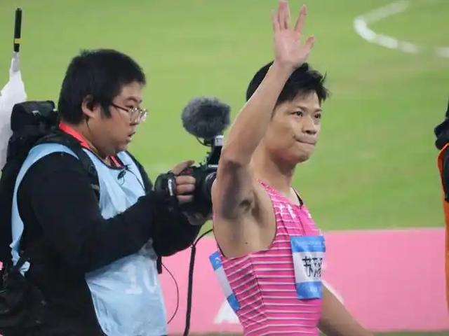 泪奔!全运会正式闭幕,7大名将集体退役,21岁的她最遗憾!