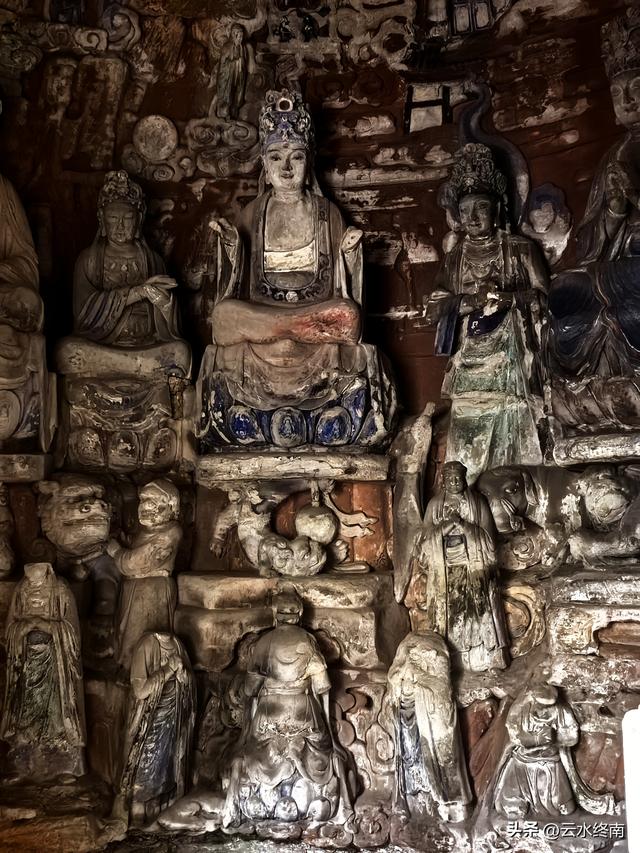 大足石刻能并列四大石窟吗？这一篇估计是最详介绍了，有些长慎入