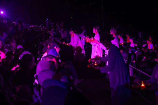 赴约吗？印象大红袍的精彩，今夜依旧