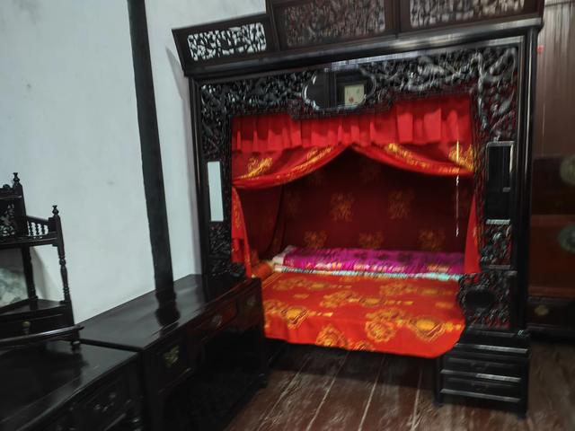 “富土”中的同里