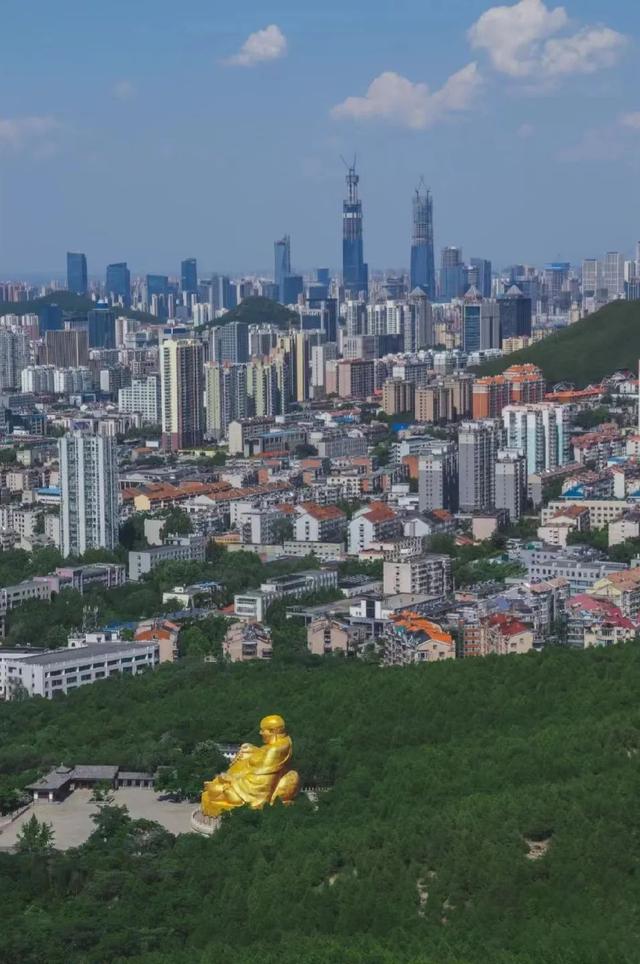 比苏州更江南，小吃堪称一绝，这座低调的北方水城，一到秋天就美翻了