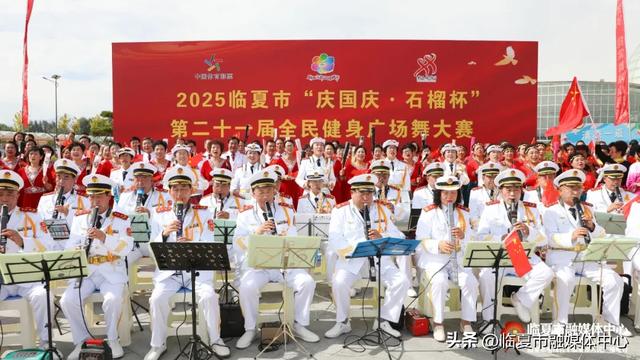 来打卡了吗？临夏市花卉艺术中心人气爆棚，“芬芳馥郁”的文化盛宴引领假期潮流～