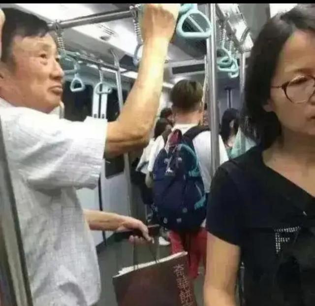 恒大许家印的私人飞机是空客A319和空客330～200