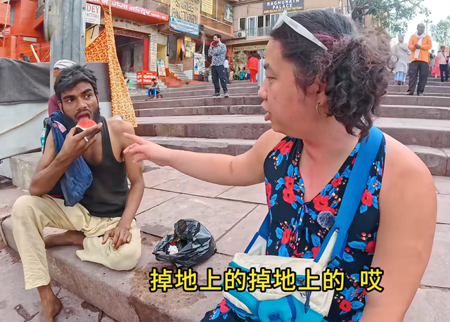 韩国小伙在印度挑战女装出行，想要看是否会有危险，结果直接被骗