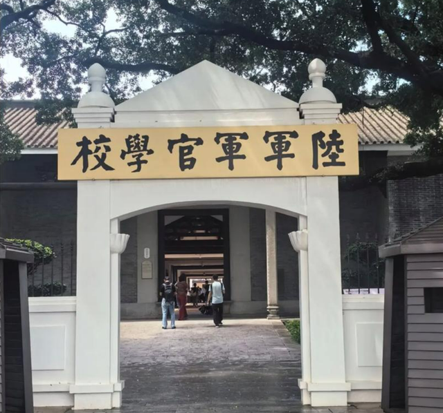 谁是毛主席的高参？伟人：古有孙子，今有郭子，此人水平不亚于我