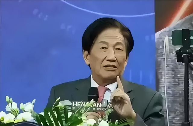 中国造不出光刻机？中科大副院长：美国造不出，中国永远都不可能