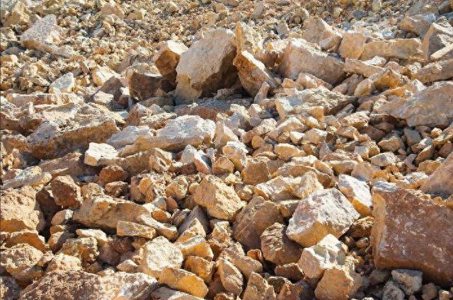 特朗普通告全球：180天内必须对中国扳回一局	，盟友不帮忙就加税