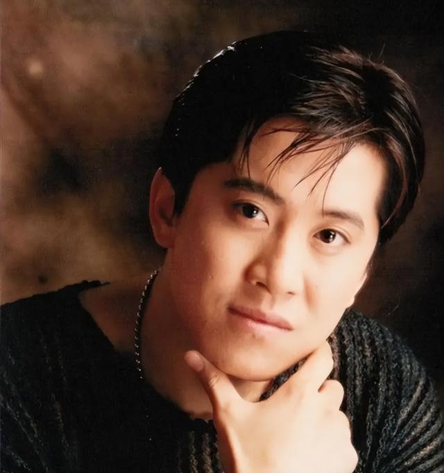 他8次上春晚，作死被捕入狱，今56岁无人问津，老搭档也断了联系