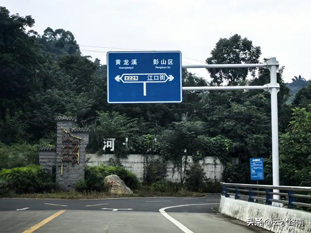 如果说它是四川的“母亲河”，就是因为它成就了“天府之国”？