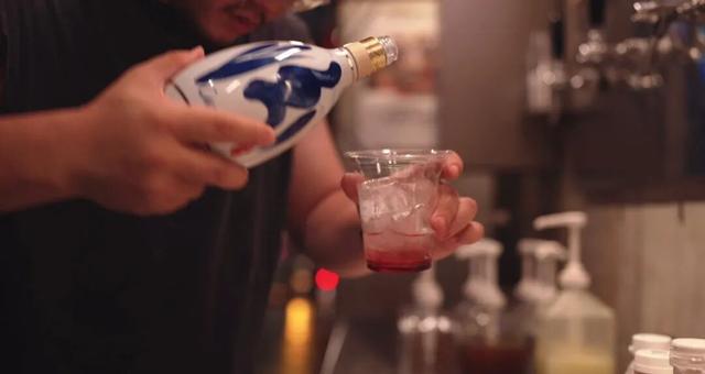 取悦自己，不必等到酒局结束