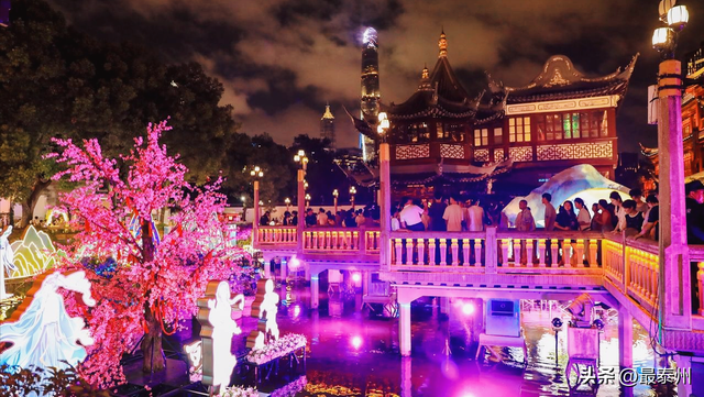沪上夜消费破 880 亿，年轻人追夜潮，文化社交成新宠