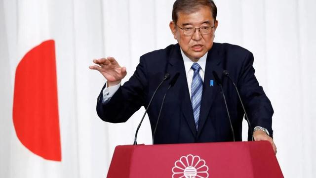 2026年还没到，高市早苗突然收到2个噩耗，石破茂警告麻烦大了