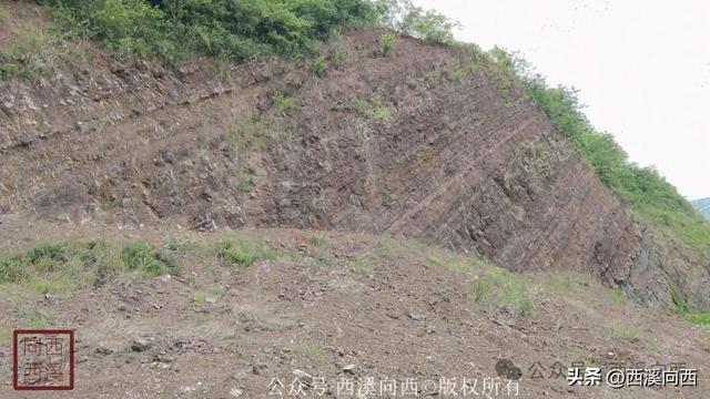 东阳横店皇宫边上有座深藏宝石的火山