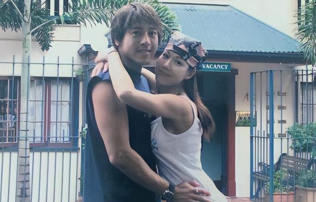 夫妻俩为了不变老，坚持31年不吃肉不生子，如今59岁近照不敢认