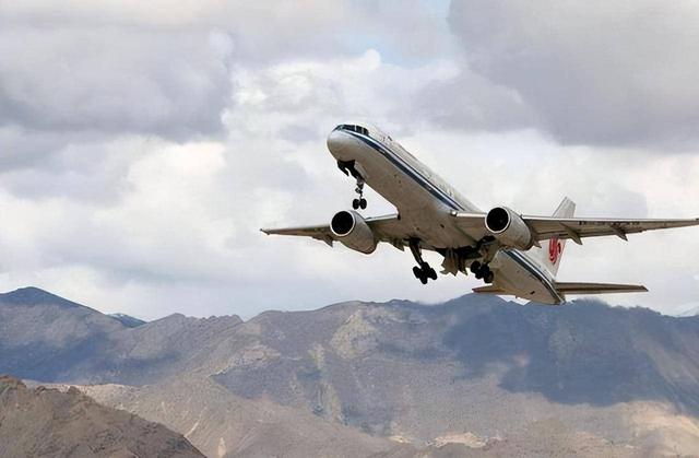 又揪出来一个巨贪，金额高达9.7亿，首富夫人郝斌跨境逃亡失败