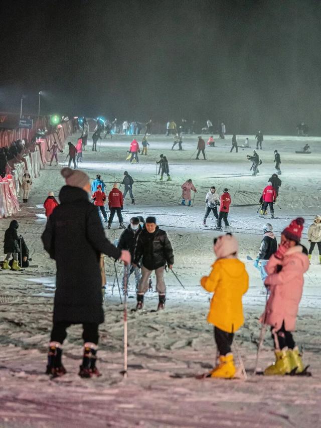 免票福利来袭，这个寒假西岭雪山放大招了！