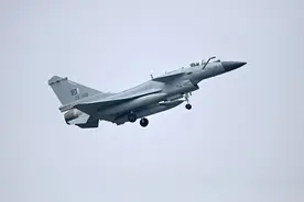 歼10C战机优缺点明显，巴基斯坦空军，到底有多强悍呢？图片