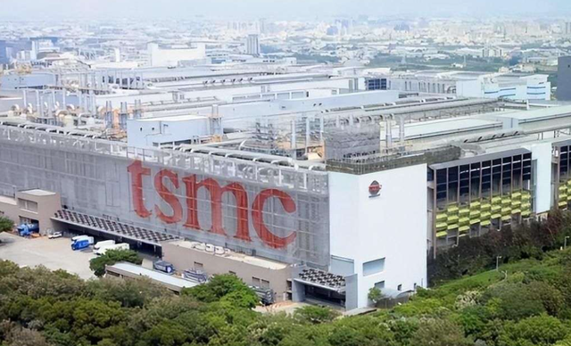 阿斯麦向美国承诺：只要解放军攻台，立刻远程瘫痪台积电光刻机