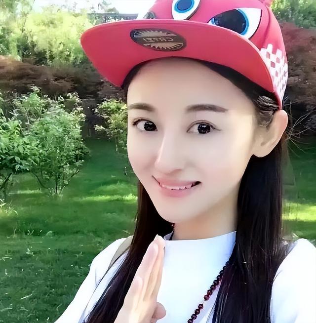 原来她早已去世！26岁全身溃烂不治而亡，被全家8口“吸血”多年