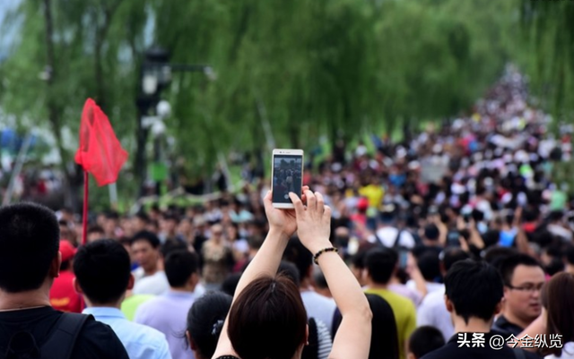 旅行新风向！景区“失宠”？中国人玩出了新花样，看完竖起大拇指