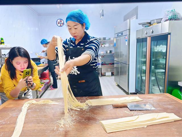 灵台的三重浪漫：与千年文明、人间烟火、古法智慧相遇