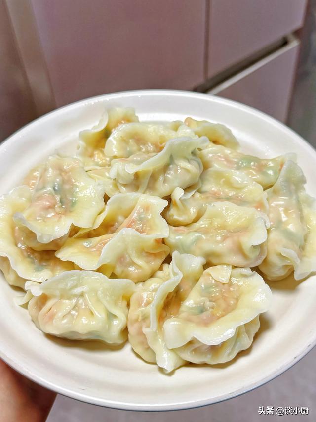 冬至吃饺子！酸菜和白菜先让让，3种“鸿运馅”福日最香，别错过