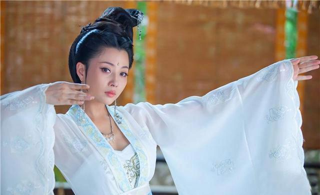 史上最狠的一首骂人诗，短短四句，不带脏字，但却骂了十几万男儿