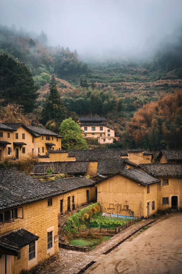 接下来2个月，这16个地方的秋色迎来“封神”之作，挑一个出发！