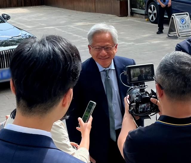 北京or华盛顿？这是一个全球商业巨头，都必须面对的选择题