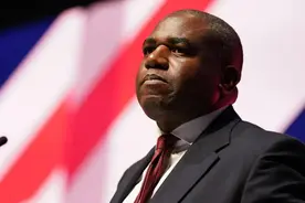 英国强制接管中企，不料英议员入境香港被拒，英外长要求中方解释图片