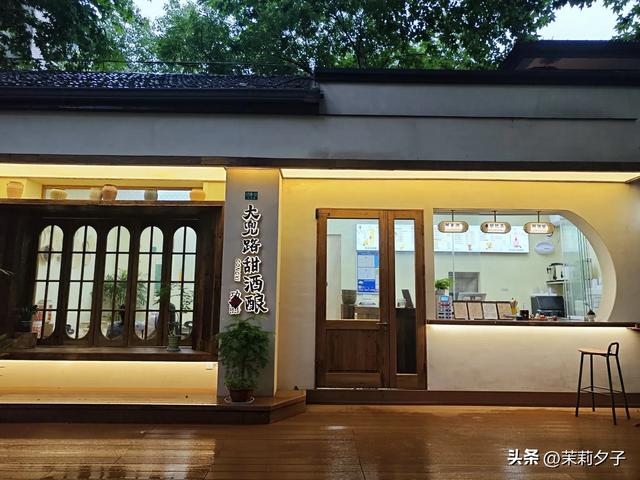 杭州旅游攻略看展逛博物馆老街菜市场换个城市走走停停文艺风
